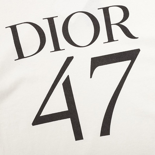 《大きめロゴがかっこいい★》ディオール 47ロゴ コットンTシャツ コピー 2色 413J640A0849